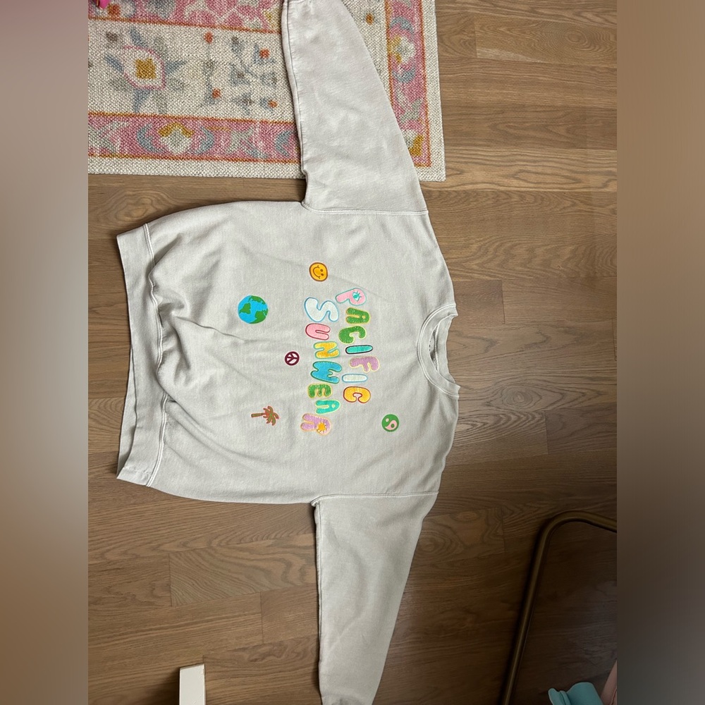 Pacsun crewneck